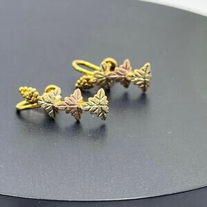 Vintage 1/20 12k Gold Filled Screw Back 12K Tri-Color Maple‎ Leaf
Earrings 3.1g
